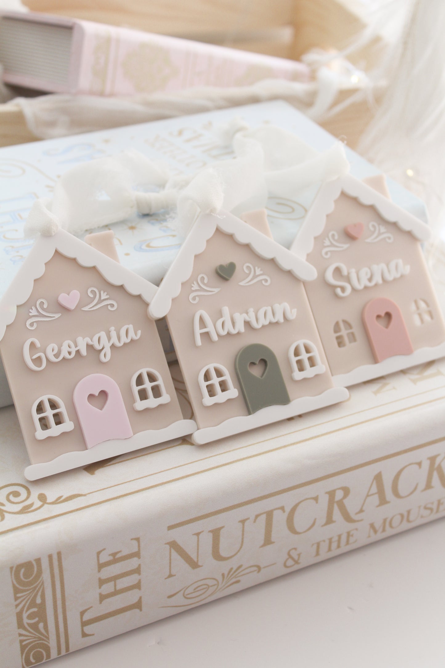 custom engraved acrylic colorful christmas ornament shaped as a home custom door colour