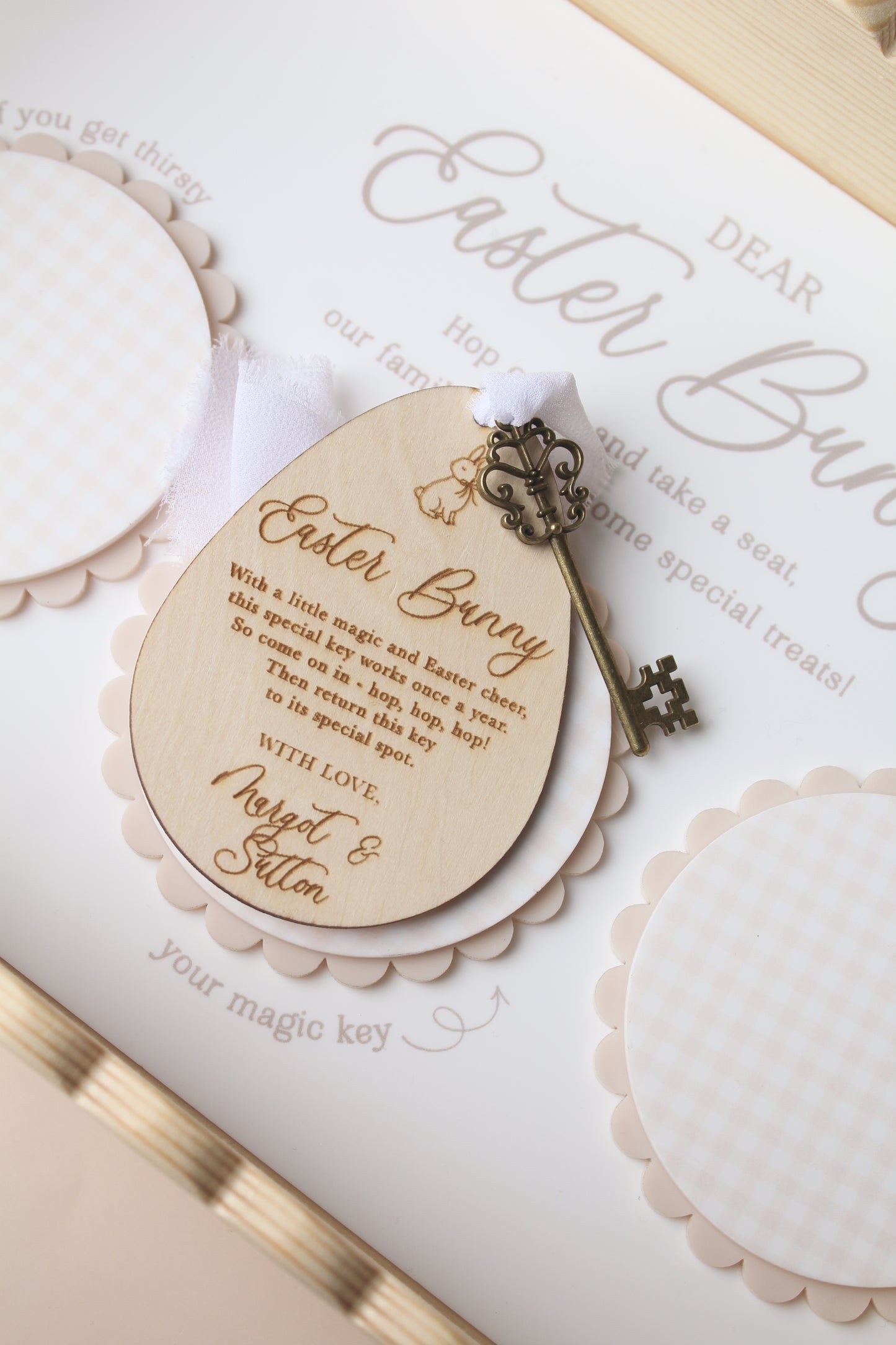 Bunny’s Scalloped Treat Tray