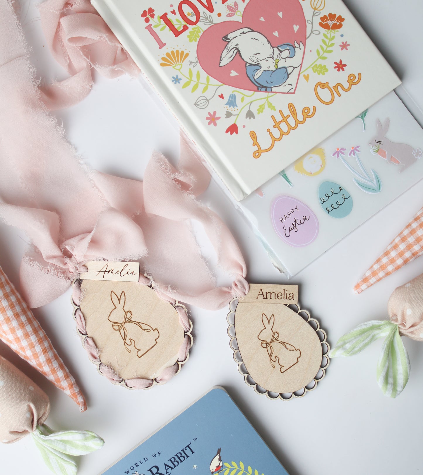 showing 2 types of wooden easter tags one with ribbon and one without