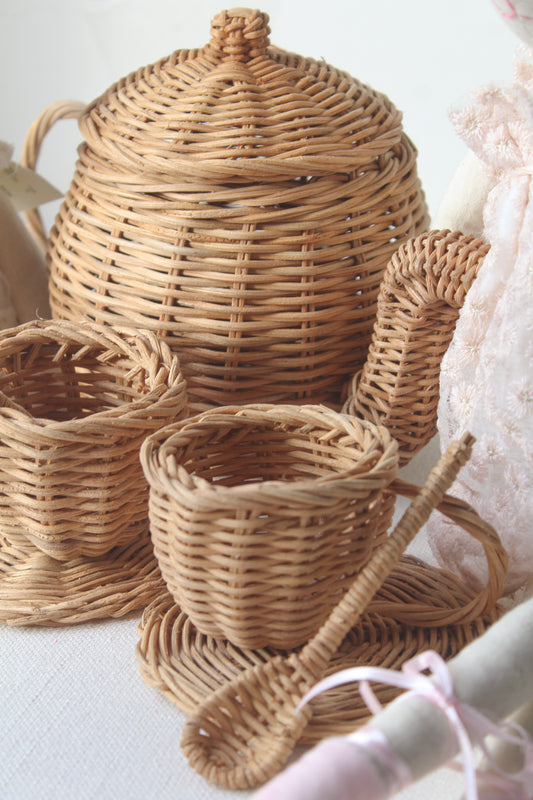 Tea for Two – Heirloom Rattan Set