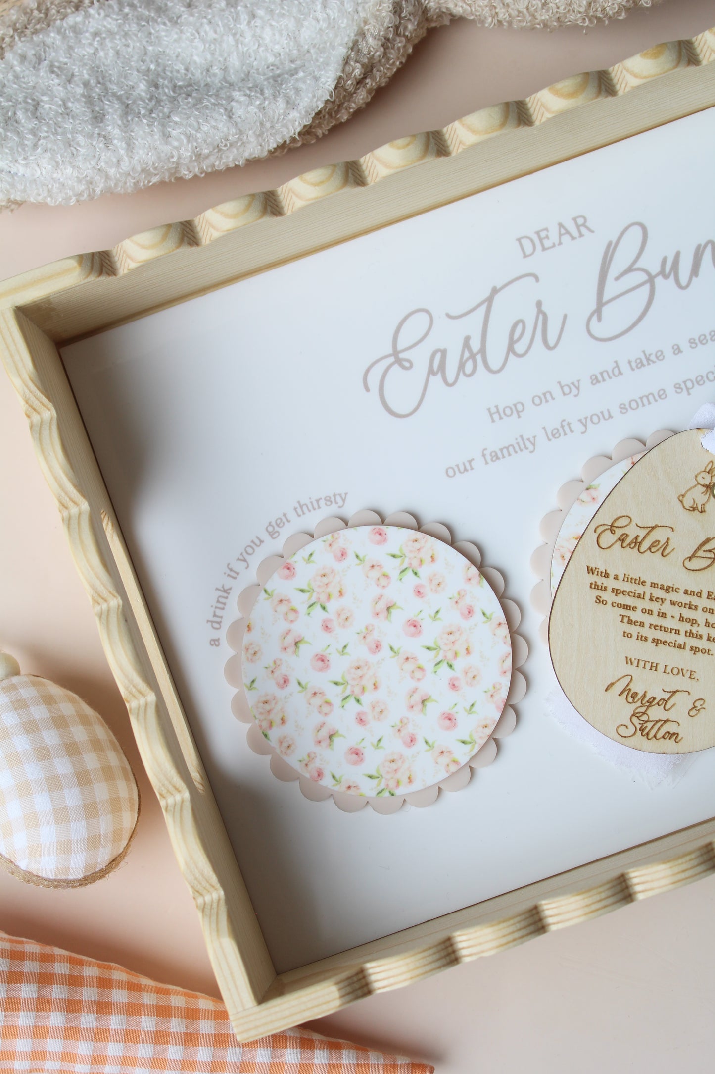 Bunny’s Scalloped Treat Tray